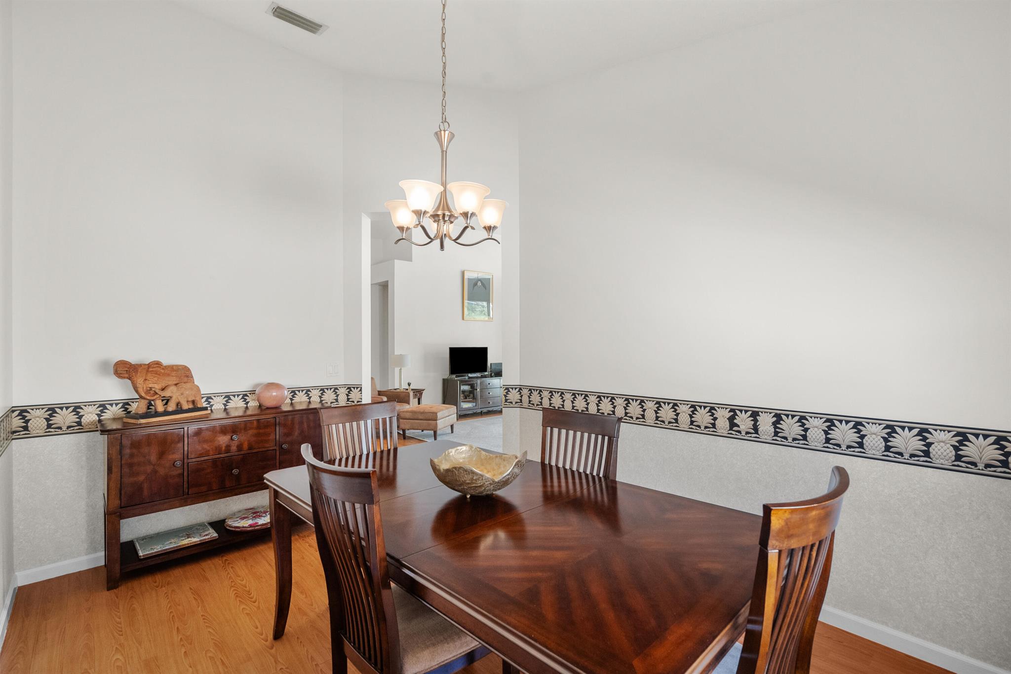 WILLOUGHBY (AKA WILLOUGHBY GLEN) - Residential