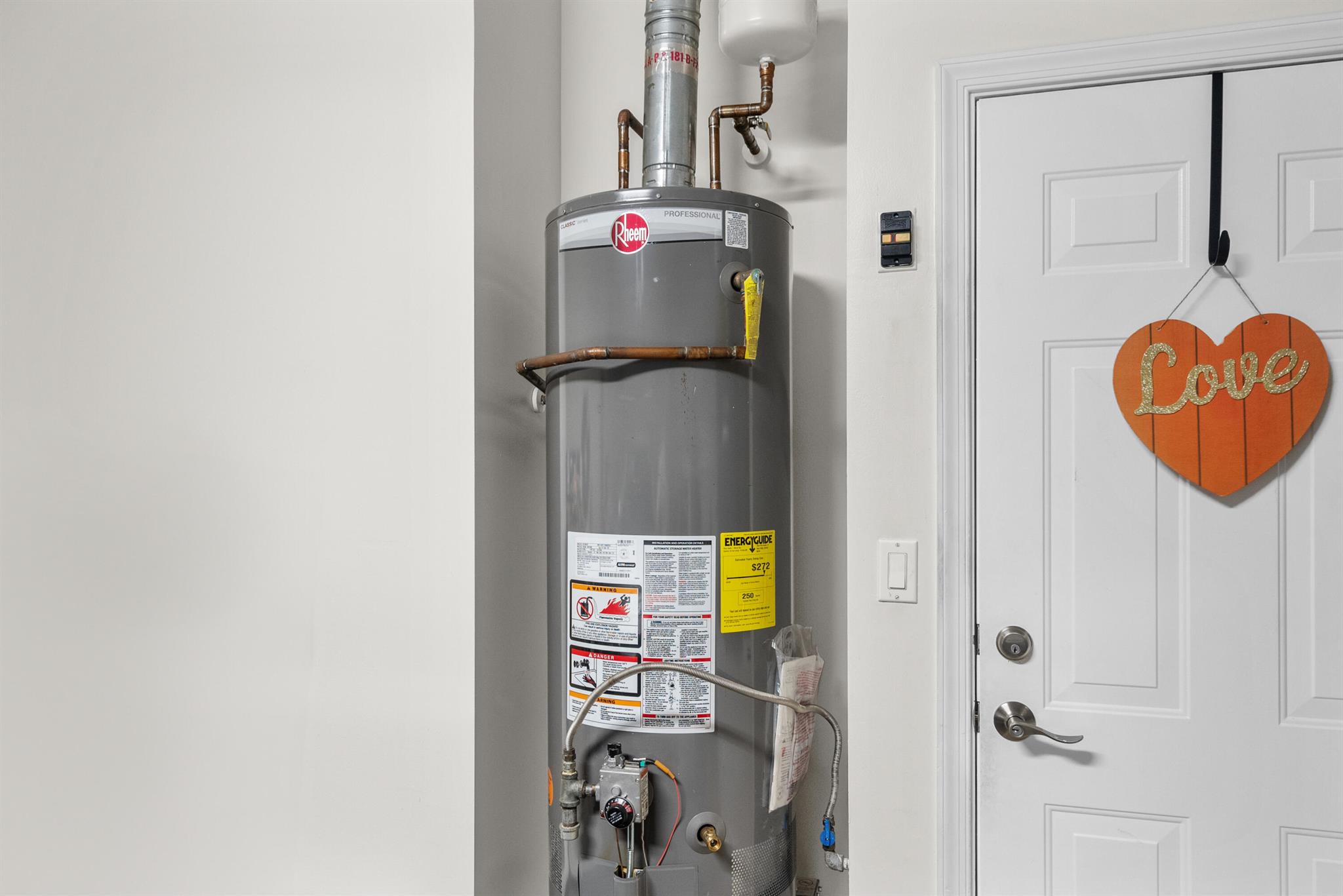 WILLOUGHBY (AKA WILLOUGHBY GLEN) - Residential