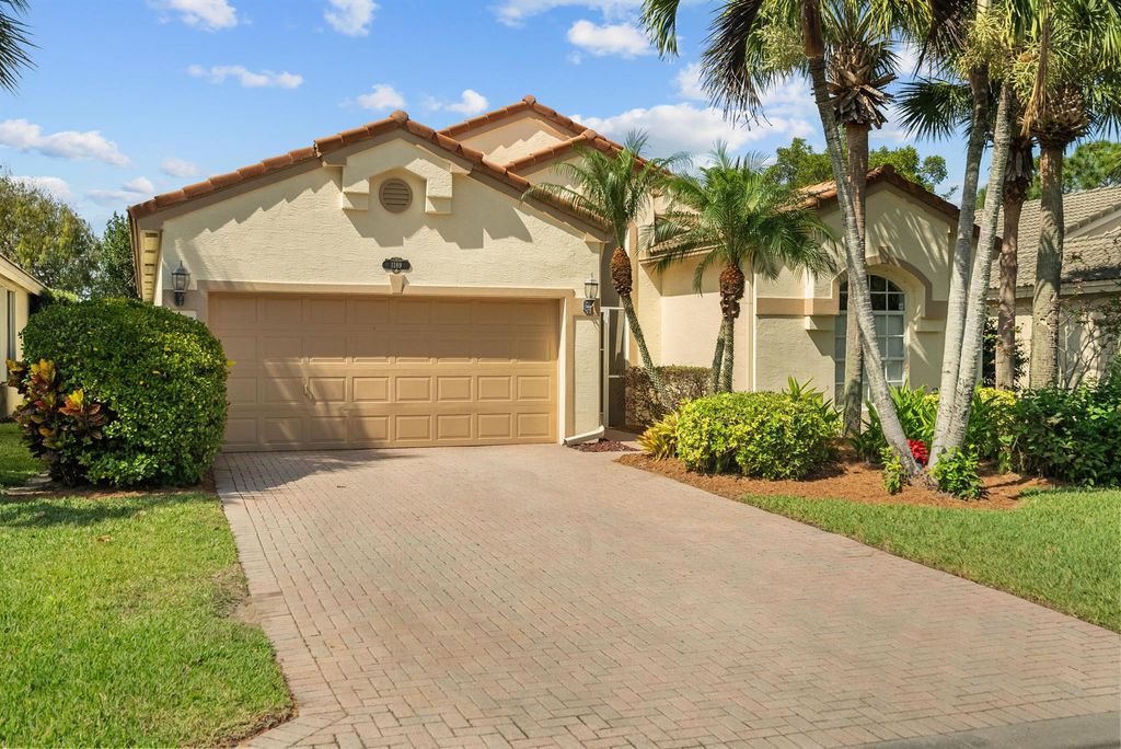 Photo of 1189 SE Westminster Place, Stuart, FL 34997 (MLS # R10970246)