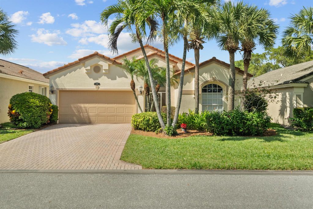 Photo of 1189 SE Westminster Place, Stuart, FL 34997 (MLS # R10970246)