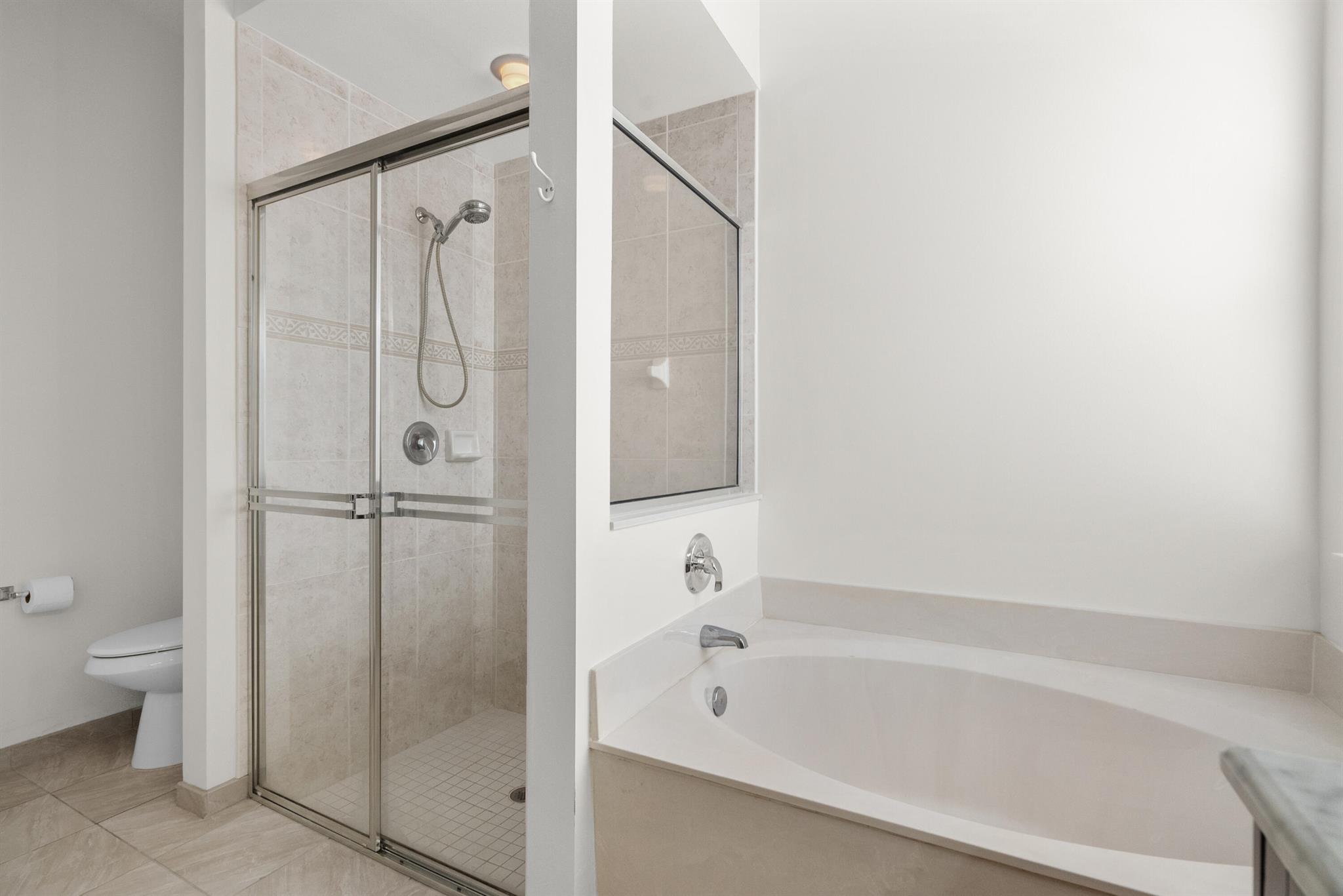 WILLOUGHBY (AKA WILLOUGHBY GLEN) - Residential