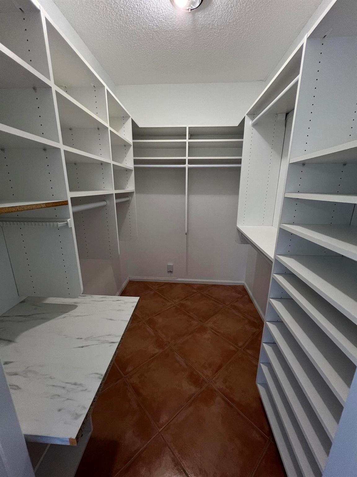 BROADVIEW CONDO - Residential Lease