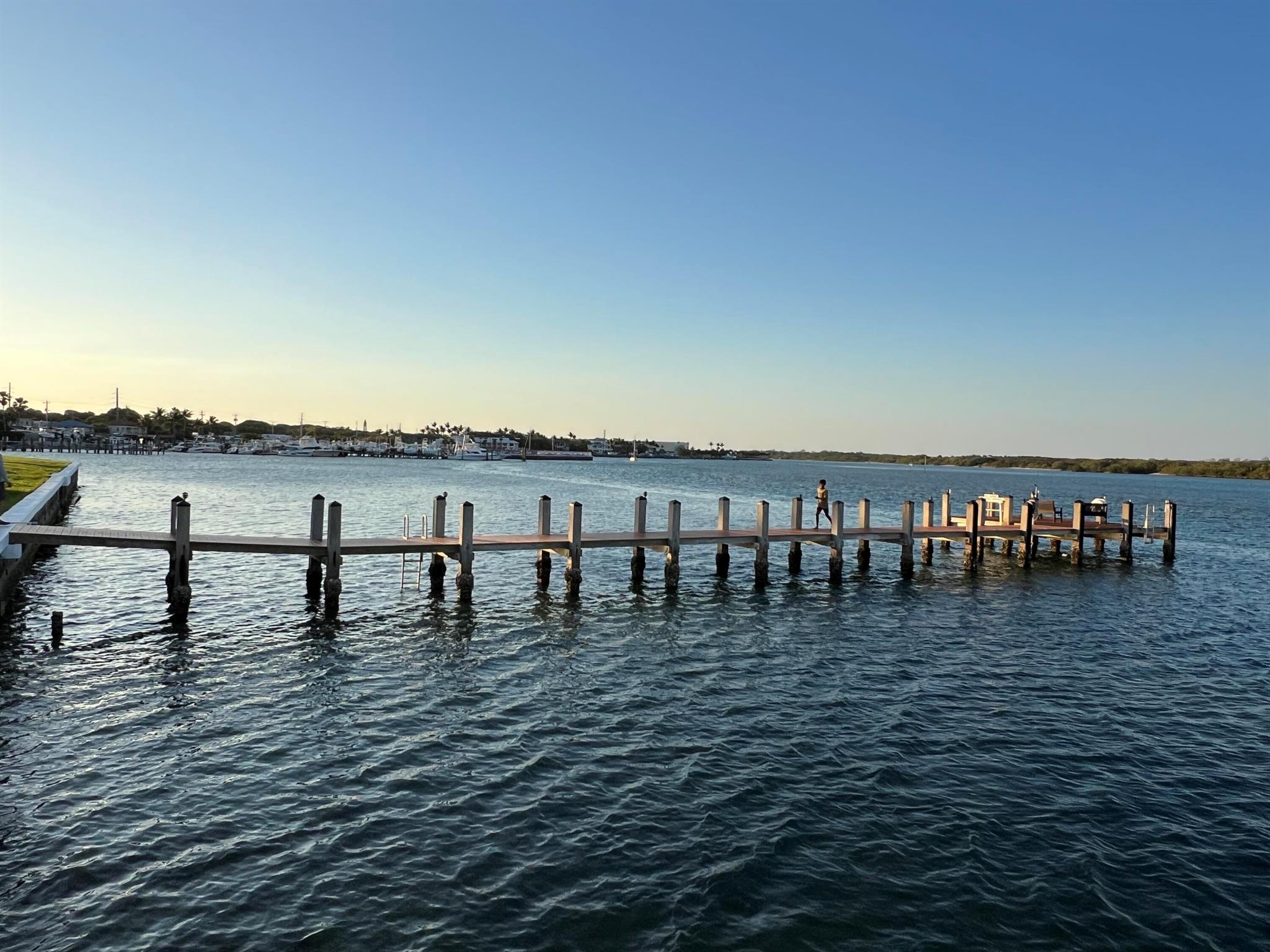 BROADVIEW CONDO - Residential Lease