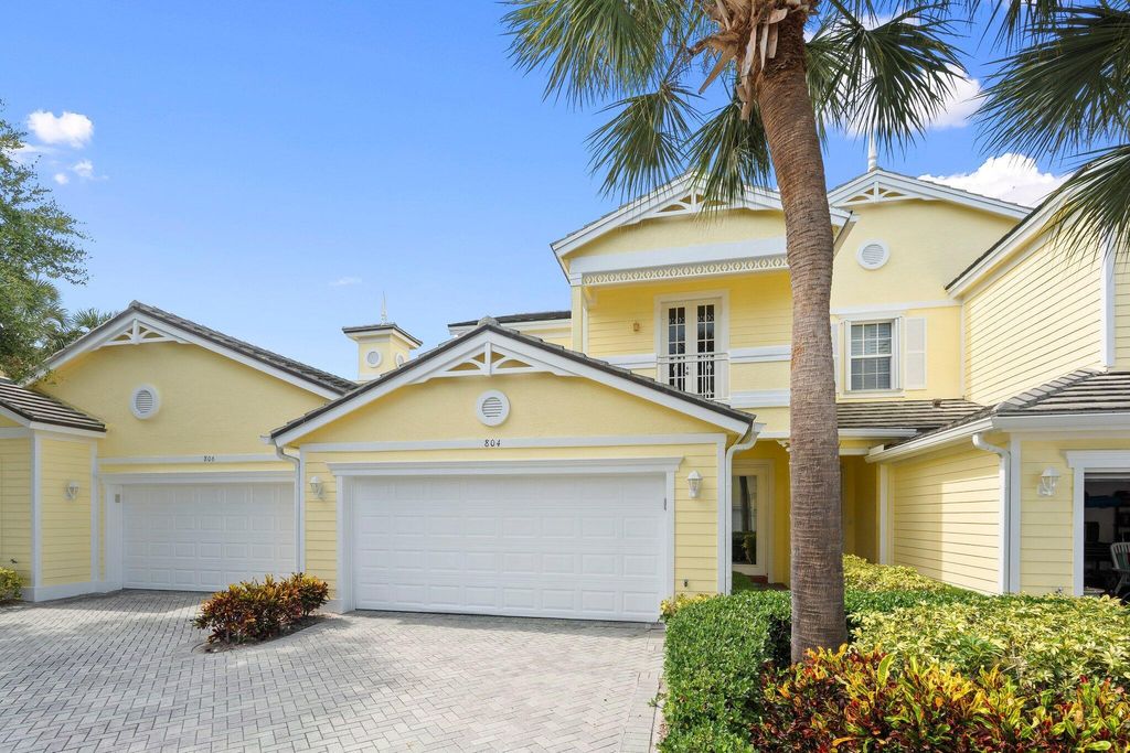 Photo of 804 Mariner Bay Boulevard, Fort Pierce, FL 34949 (MLS # R11097386)