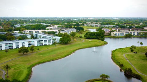 Tiny photo for 3004 Portofino Isle #B2, Coconut Creek, FL 33066 (MLS # B26011978)