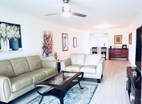 Tiny photo for 3004 Portofino Isle #B2, Coconut Creek, FL 33066 (MLS # B26011978)