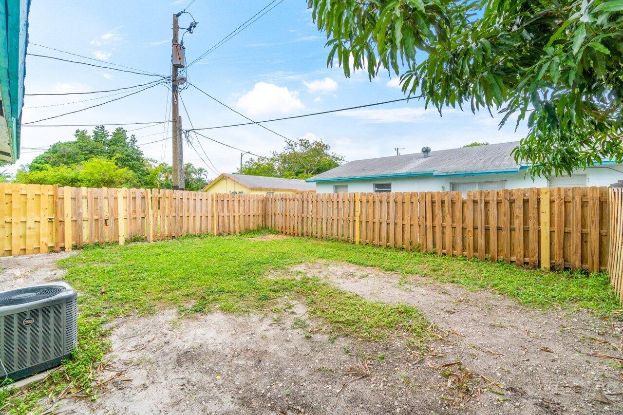 Gulfstream Apartments - Residential Lease