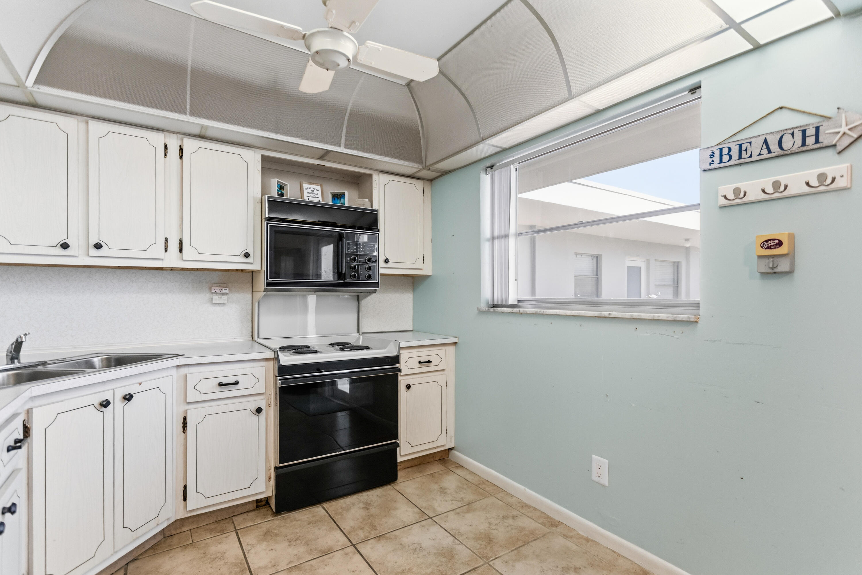 WINTER HAVEN TOWERS CONDO - Residential