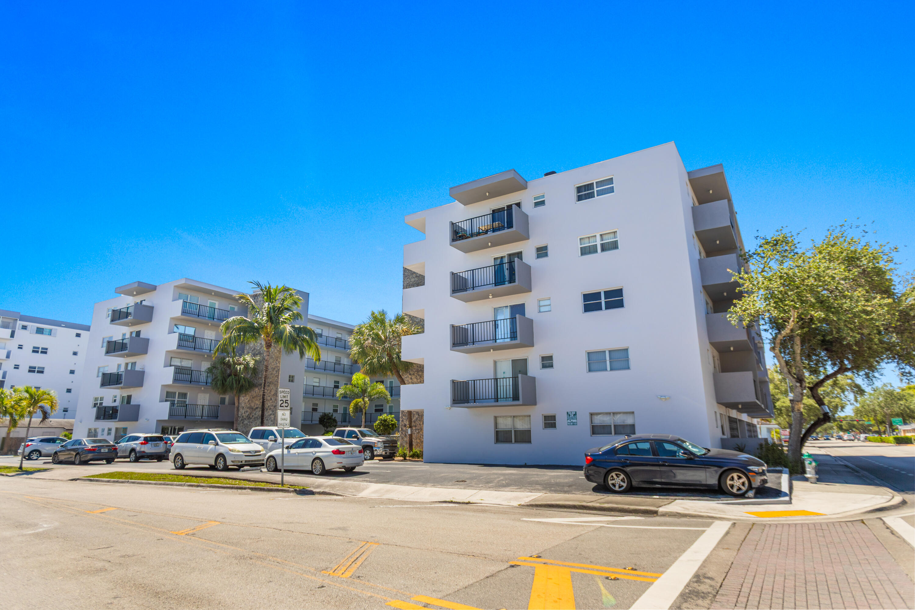WINTER HAVEN TOWERS CONDO - Residential