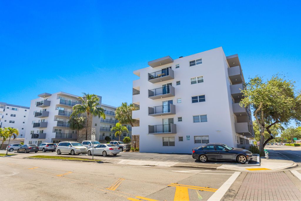 Photo of 1750 Jefferson Street #507, Hollywood, FL 33020 (MLS # B26028471)
