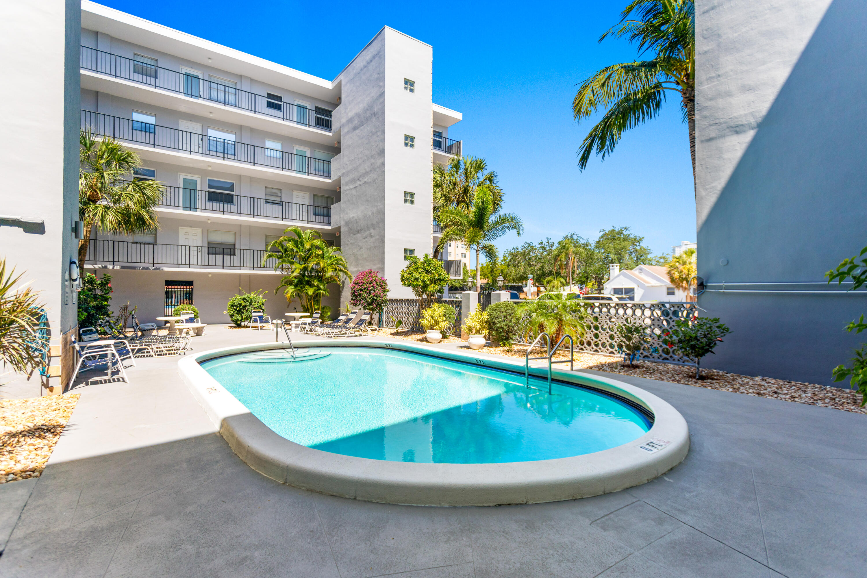 WINTER HAVEN TOWERS CONDO - Residential