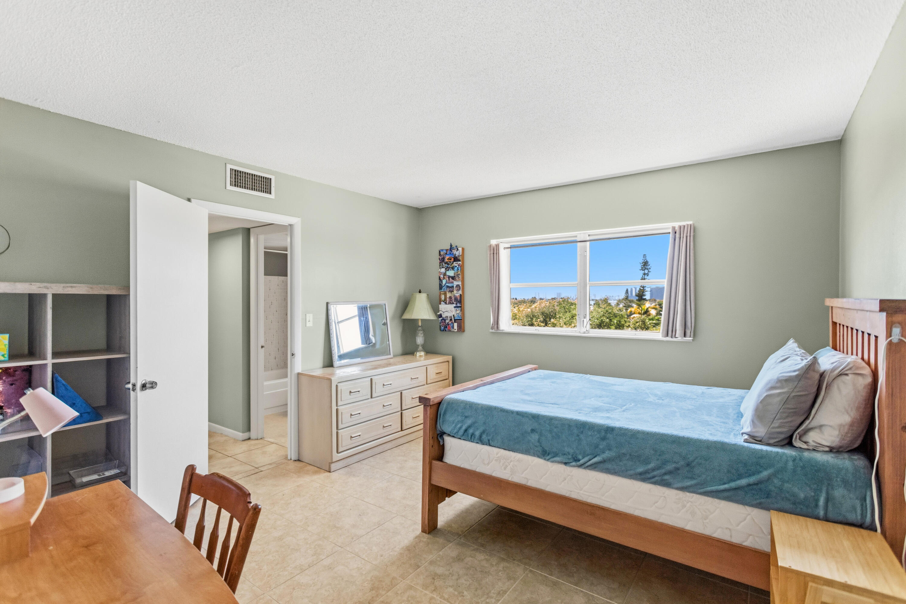 WINTER HAVEN TOWERS CONDO - Residential