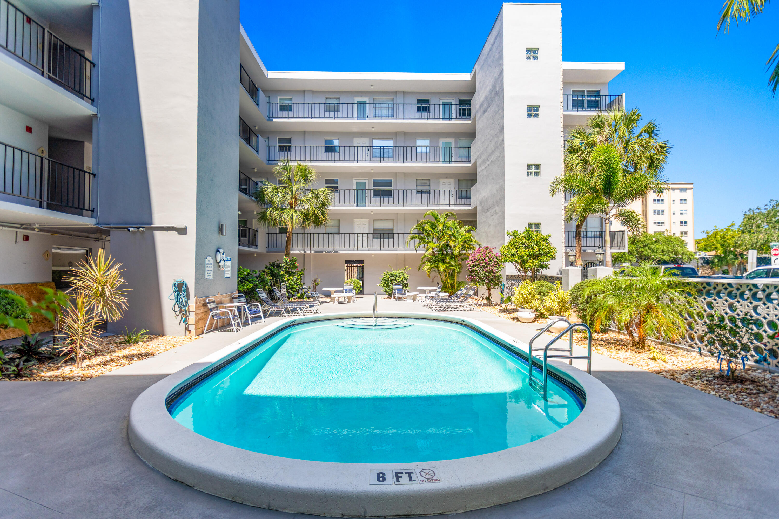 WINTER HAVEN TOWERS CONDO - Residential