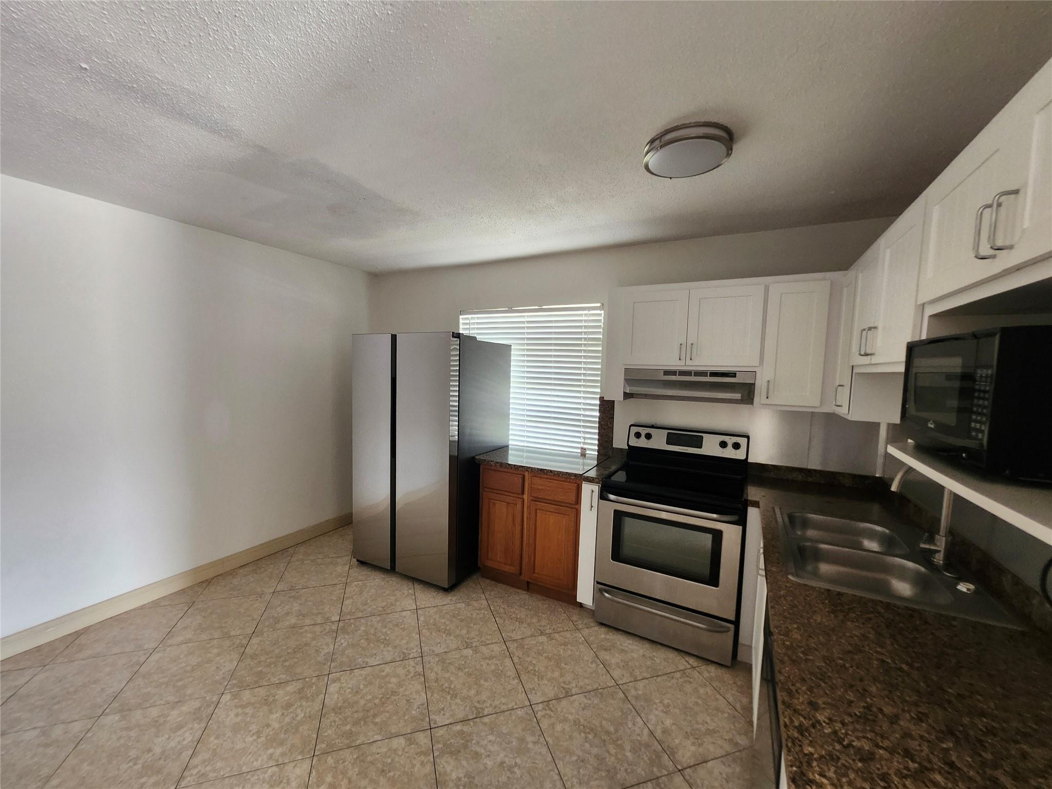 Oakland Park Second Add 1 - Residential Lease