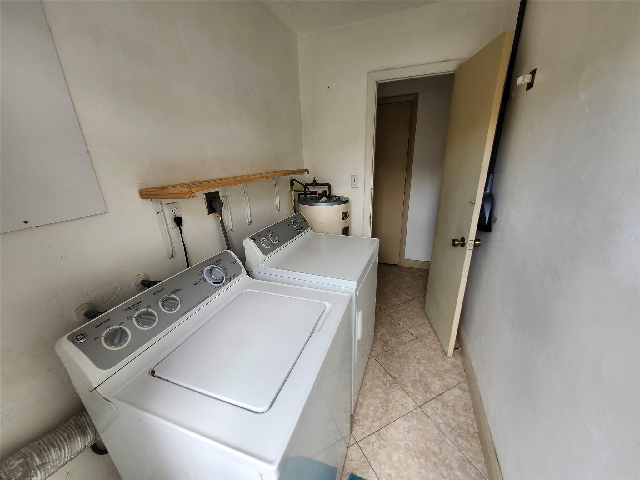 Oakland Park Second Add 1 - Residential Lease