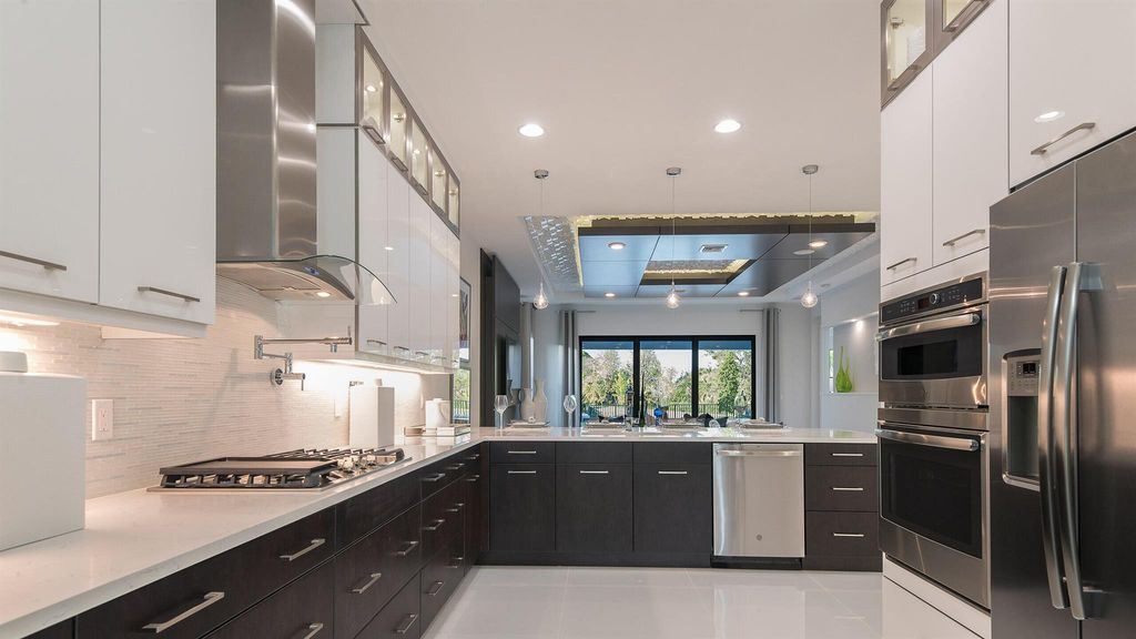 Photo of 5525 Renoir Place, Palm Beach Gardens, FL 33418 (MLS # R10975531)