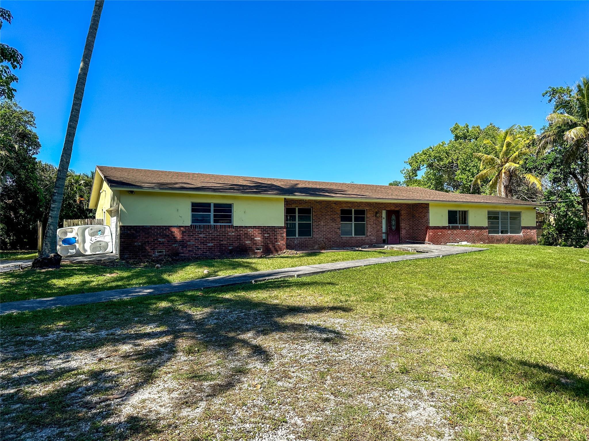 SOUTHWEST RANCHES - Residential