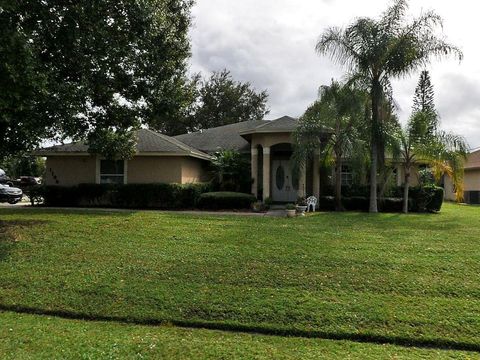 1198 SE Petunia Avenue Port St Lucie FL 34952