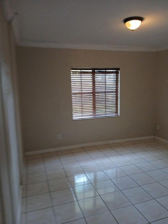 HEATHWOOD GROVES 1ST ADDN - Residential Lease