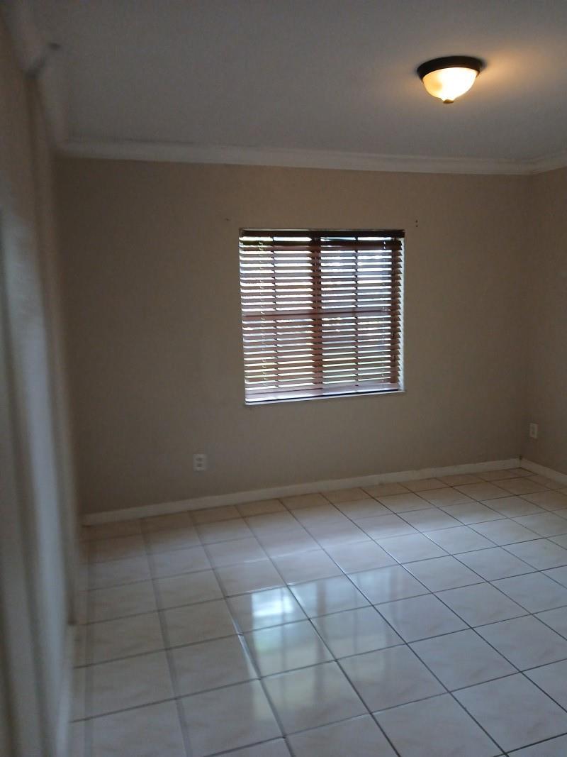 HEATHWOOD GROVES 1ST ADDN - Residential Lease