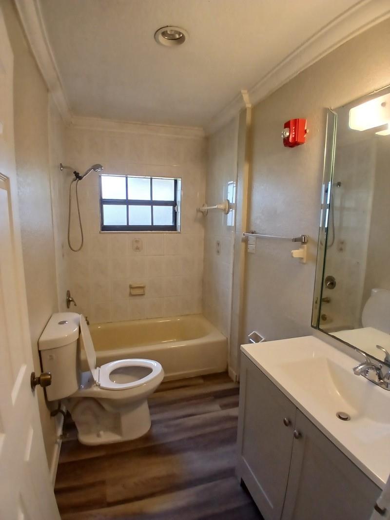 HEATHWOOD GROVES 1ST ADDN - Residential Lease