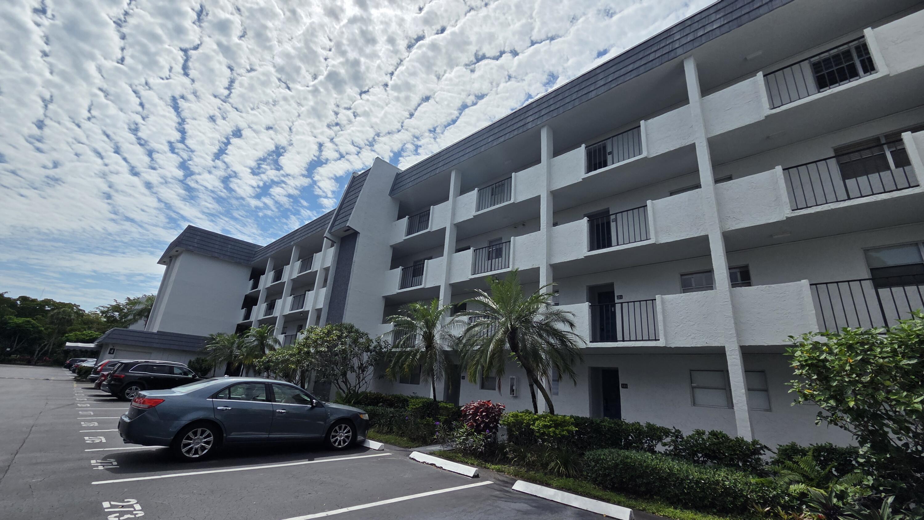 GREENS OF INVERRARY PHASE I - Residential