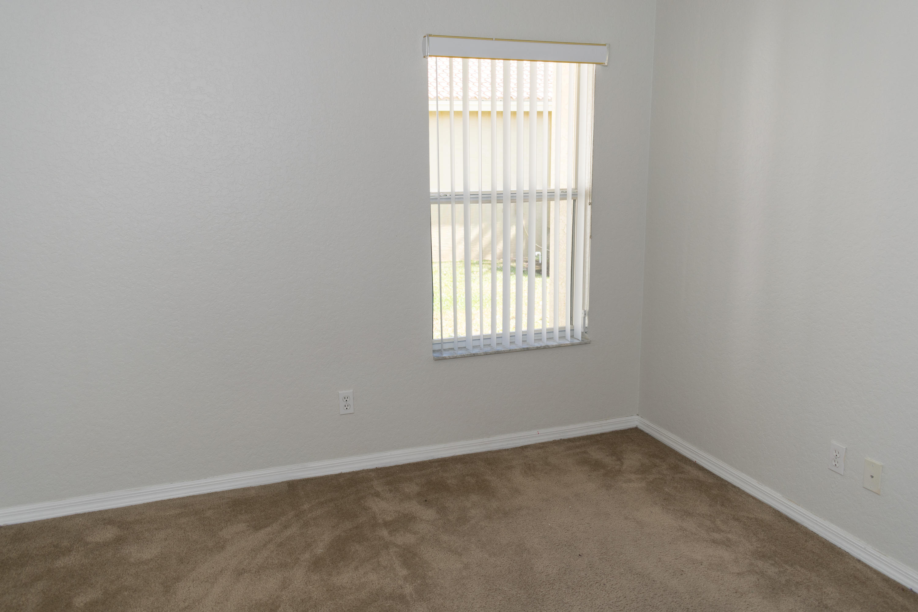 FIRST REPLAT OF PORTOFINO ISLES - Residential