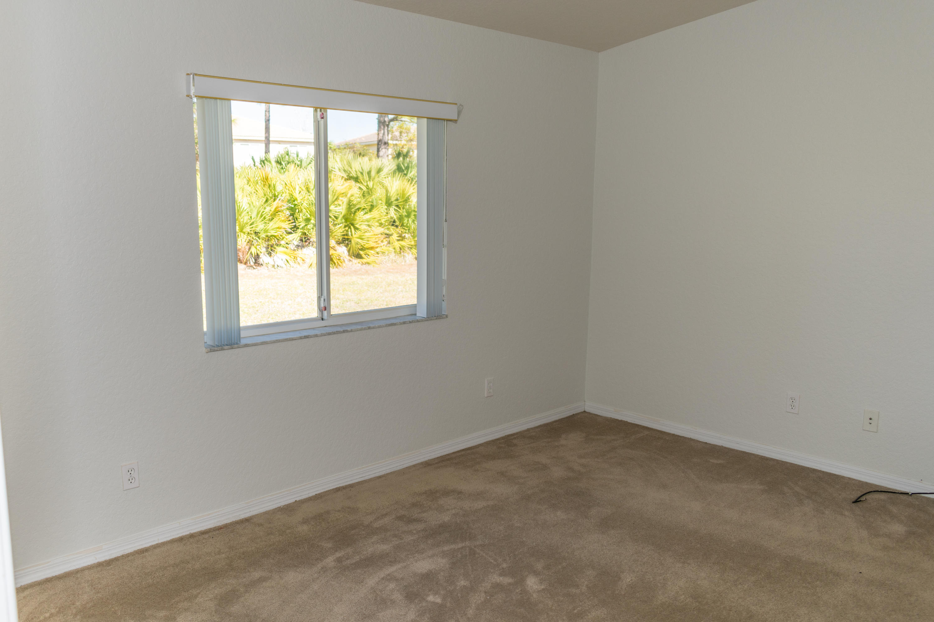 FIRST REPLAT OF PORTOFINO ISLES - Residential