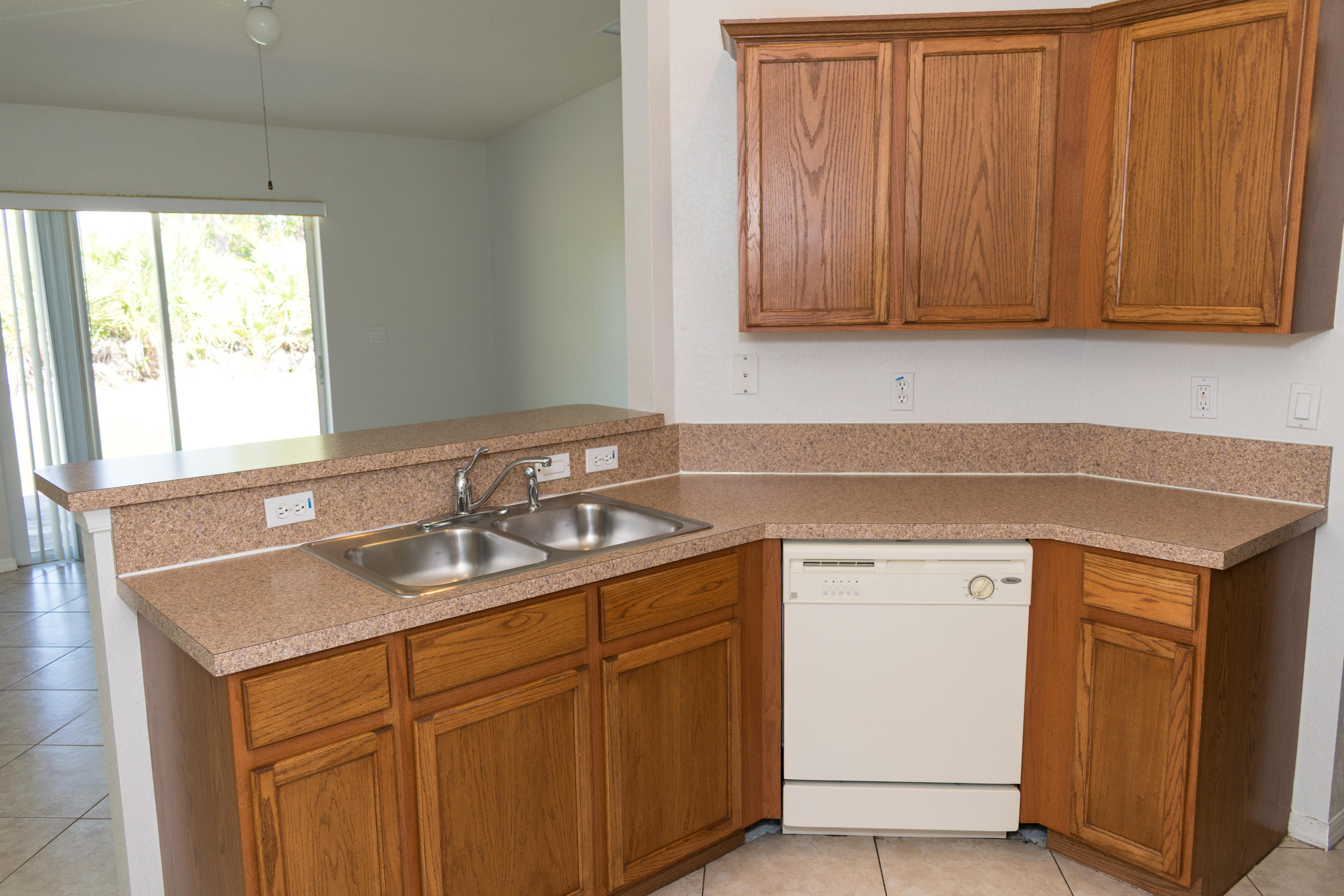 FIRST REPLAT OF PORTOFINO ISLES - Residential