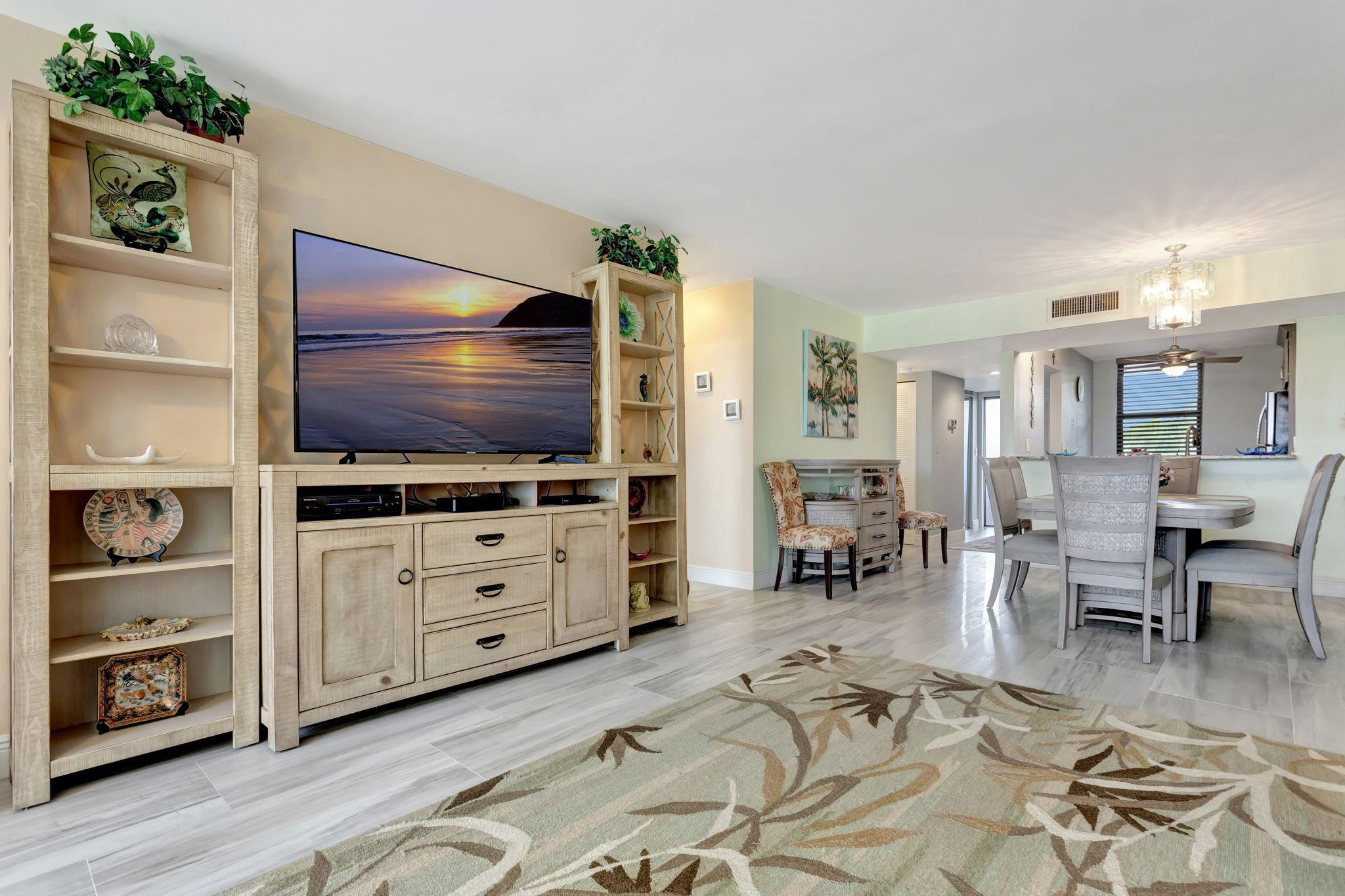 Applewood Village II - Residential