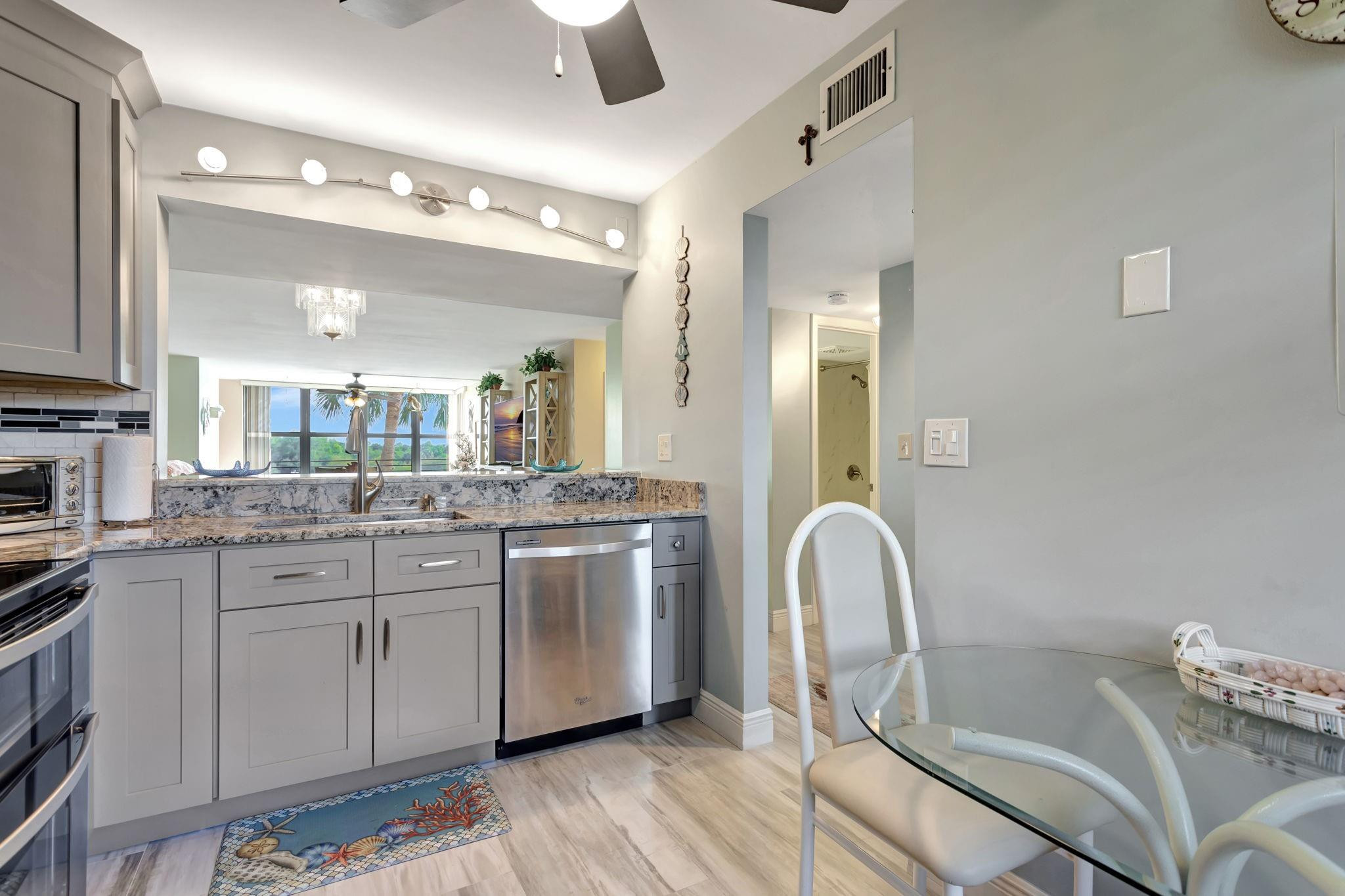 Applewood Village II - Residential