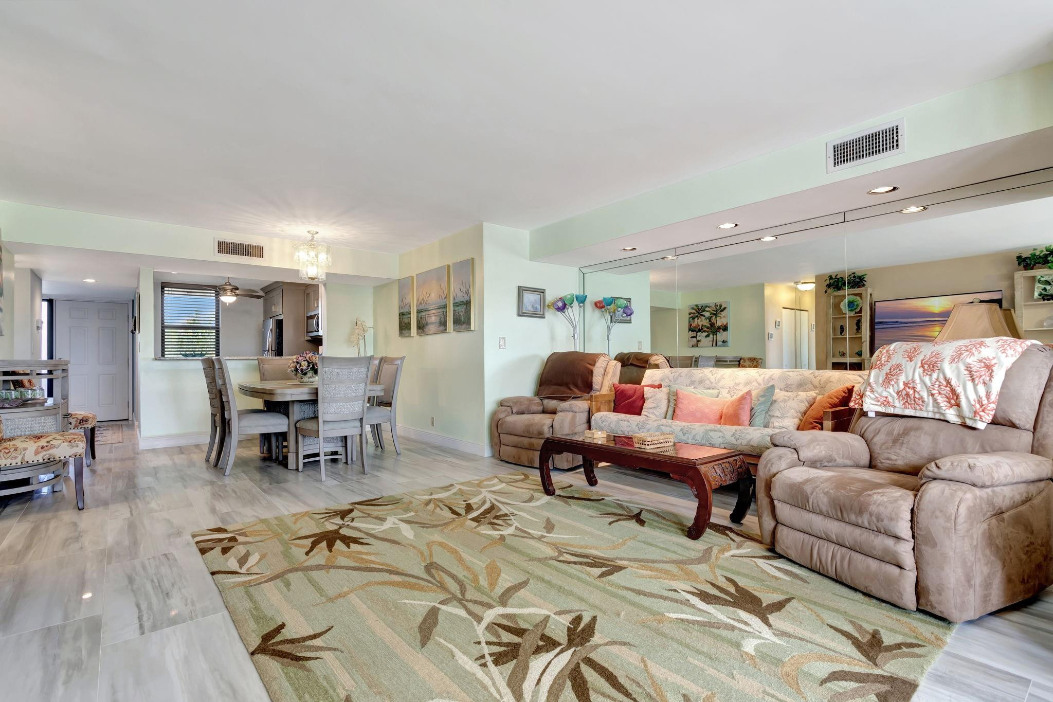 Applewood Village II - Residential