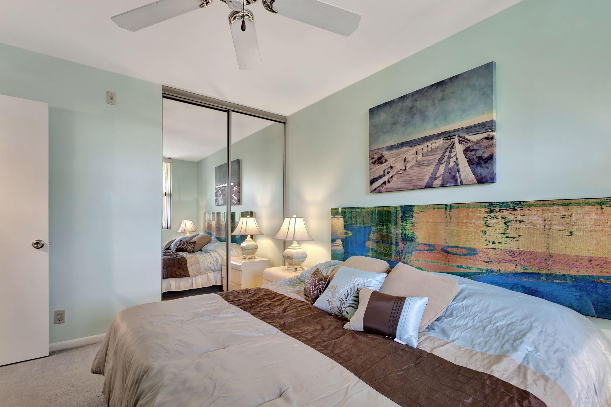 Applewood Village II - Residential