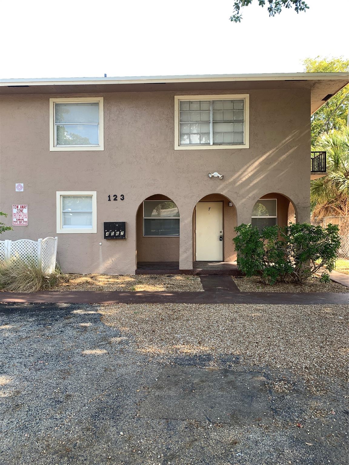 Spacious remodeled Three Bedroom and Two Full Bath Town Home located in a great location close to everything. Remodeled kitchen, bath's, new lighting, blinds and new carpet and vinyl flooring. Covered porch and two assigned parking spots.