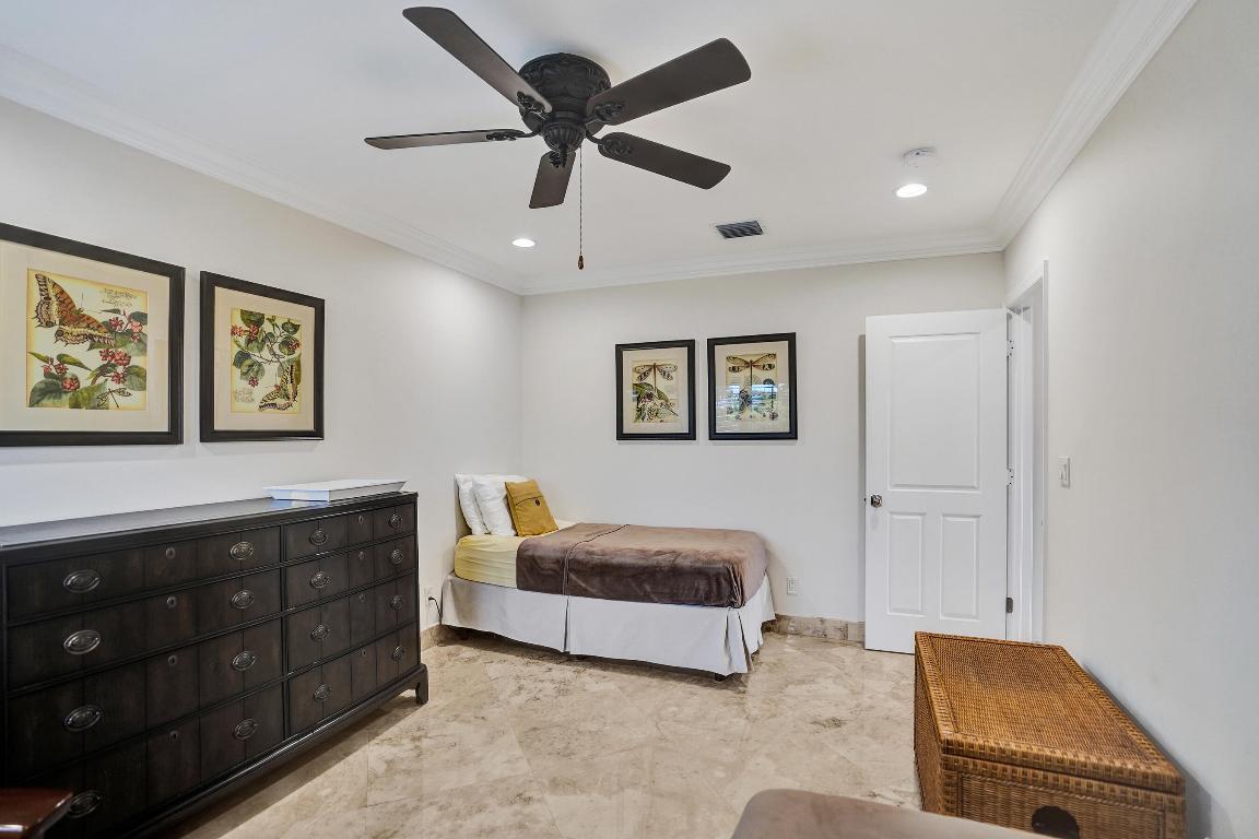 PALM CLUB CO-OP - Residential