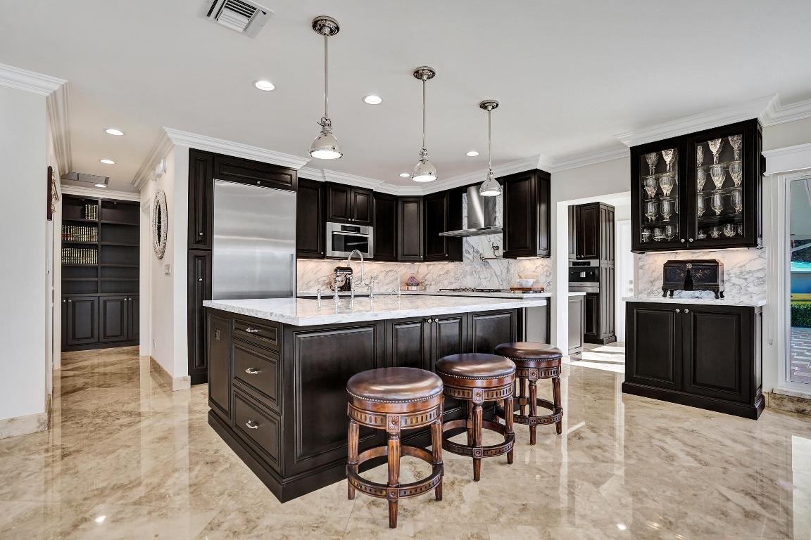 PALM CLUB CO-OP - Residential