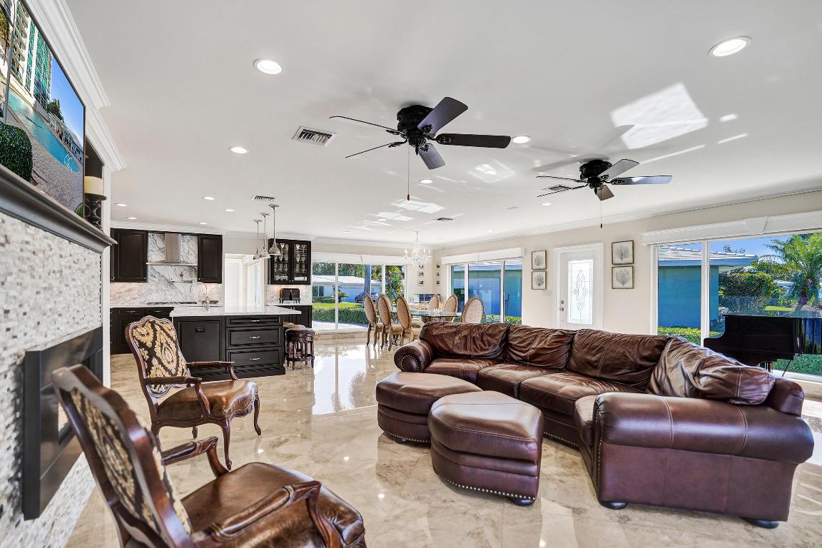 PALM CLUB CO-OP - Residential