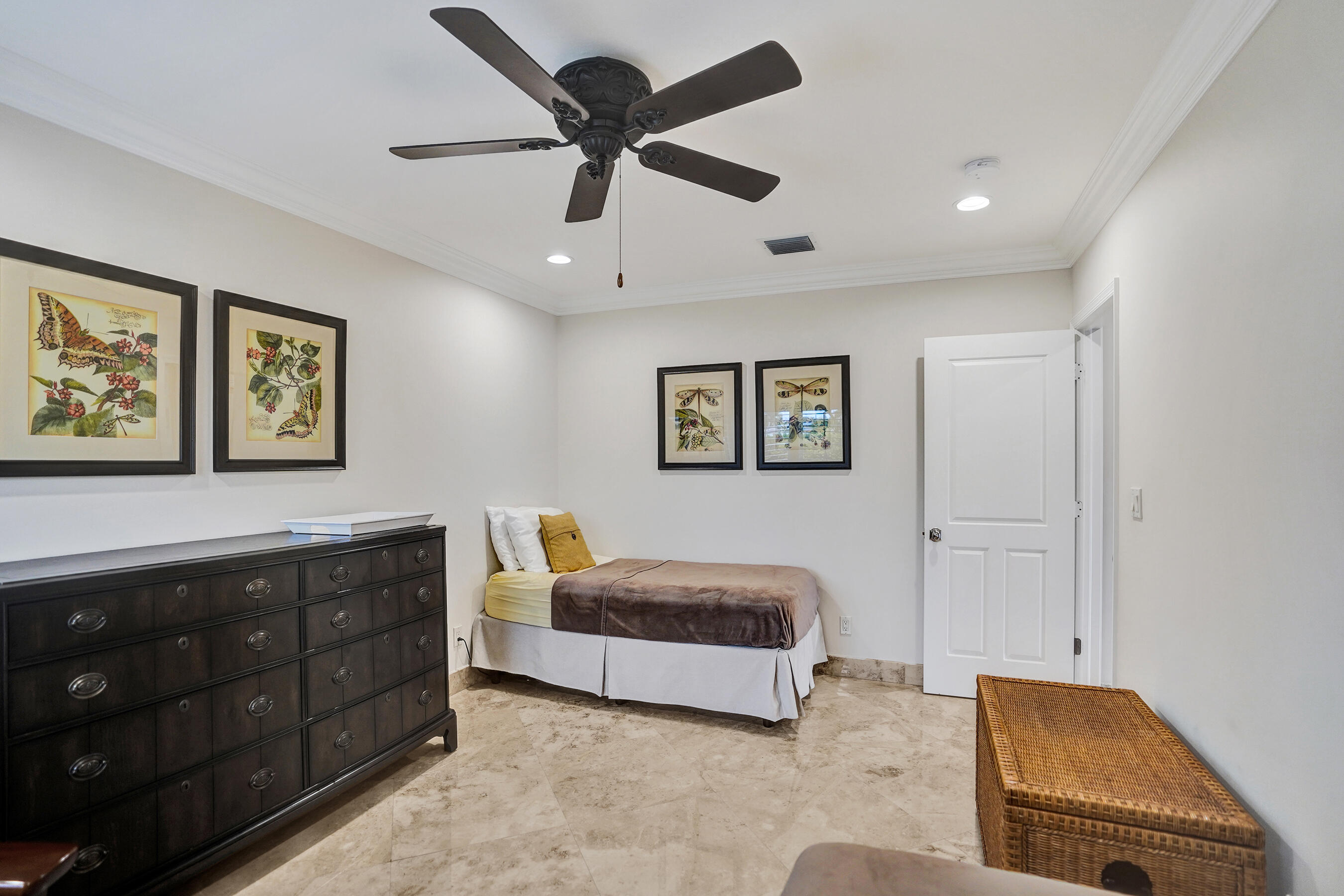 PALM CLUB - Residential