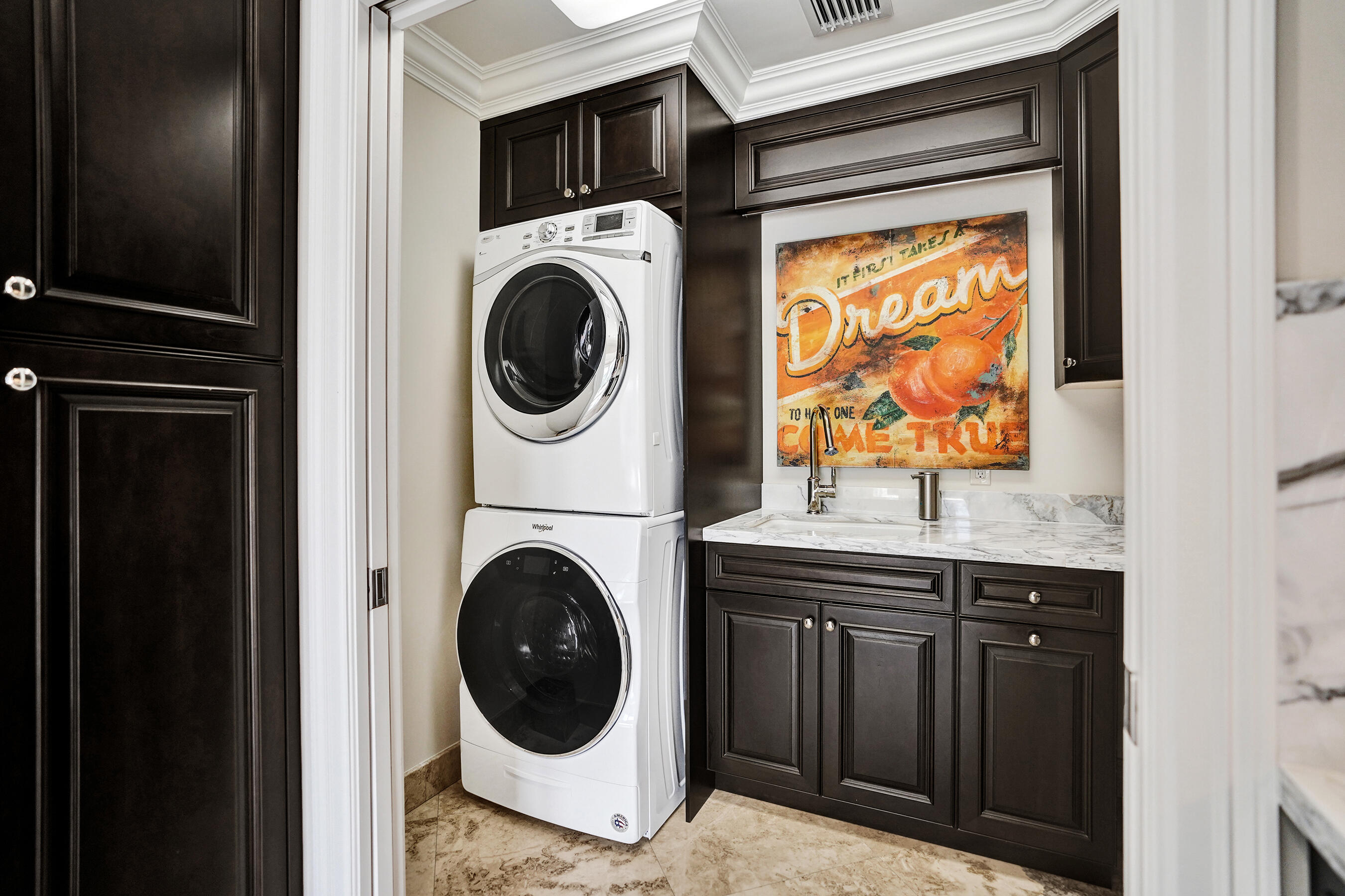 PALM CLUB - Residential