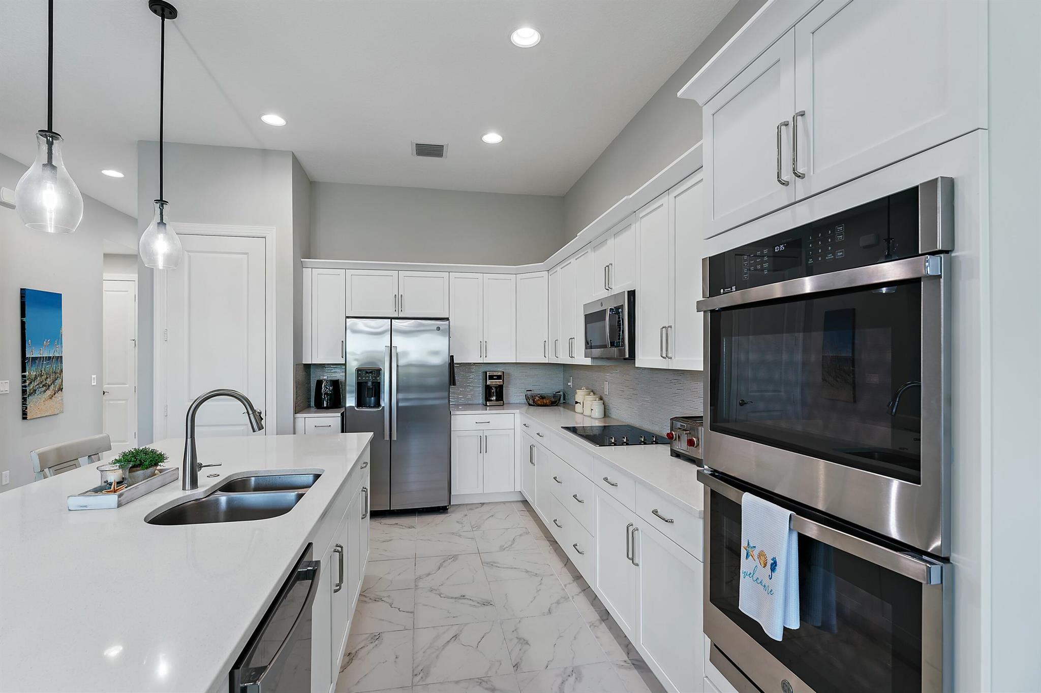 12489 SW Sunrise Lake Terrace