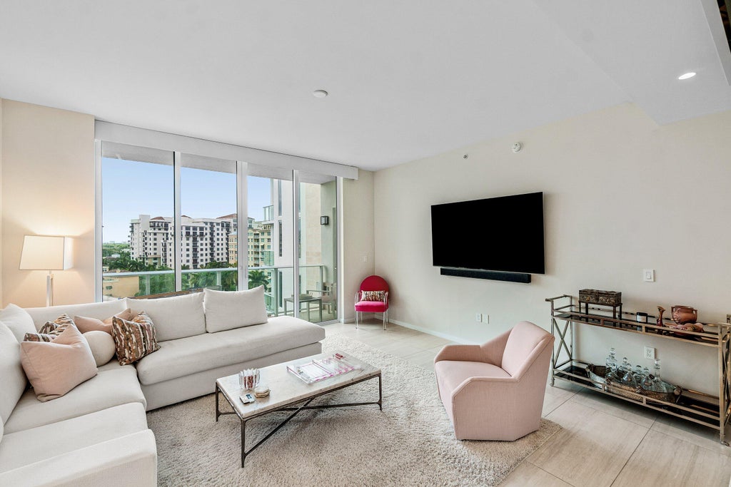 Photo of 200 SE Mizner Boulevard #810, Boca Raton, FL 33432 (MLS # R11163609)