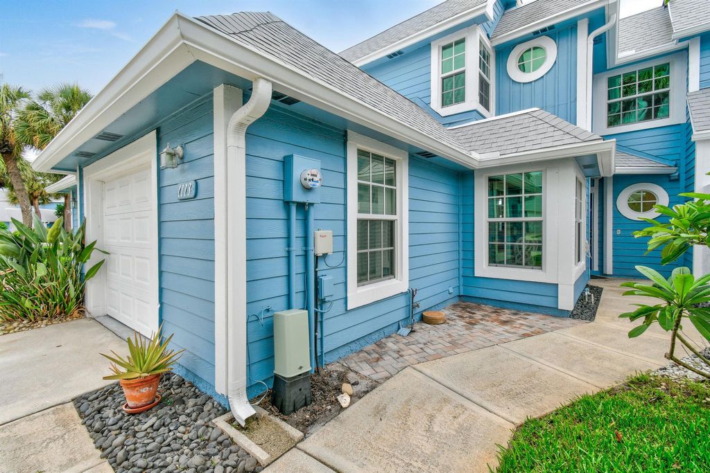 Photo of 1113 Ocean Dunes Circle, Jupiter, FL 33477 (MLS # R11000826)