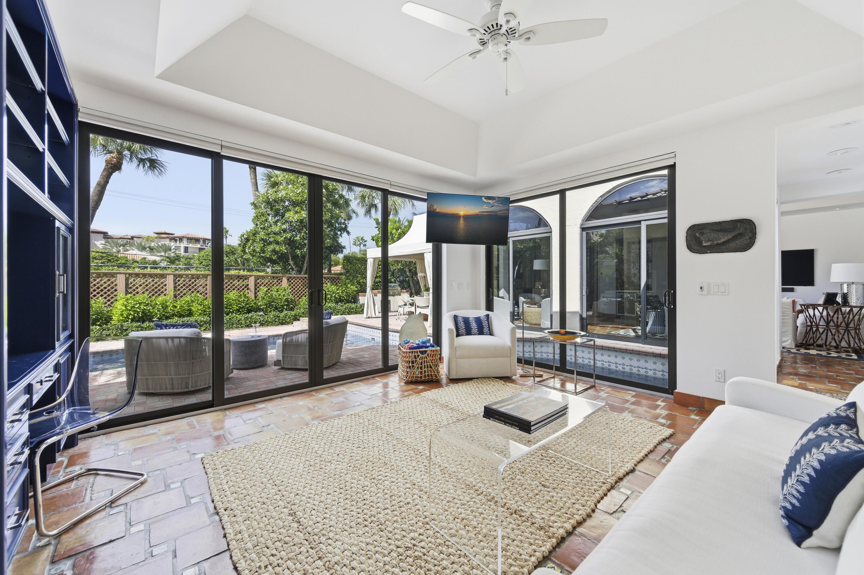 264 Everglade Avenue