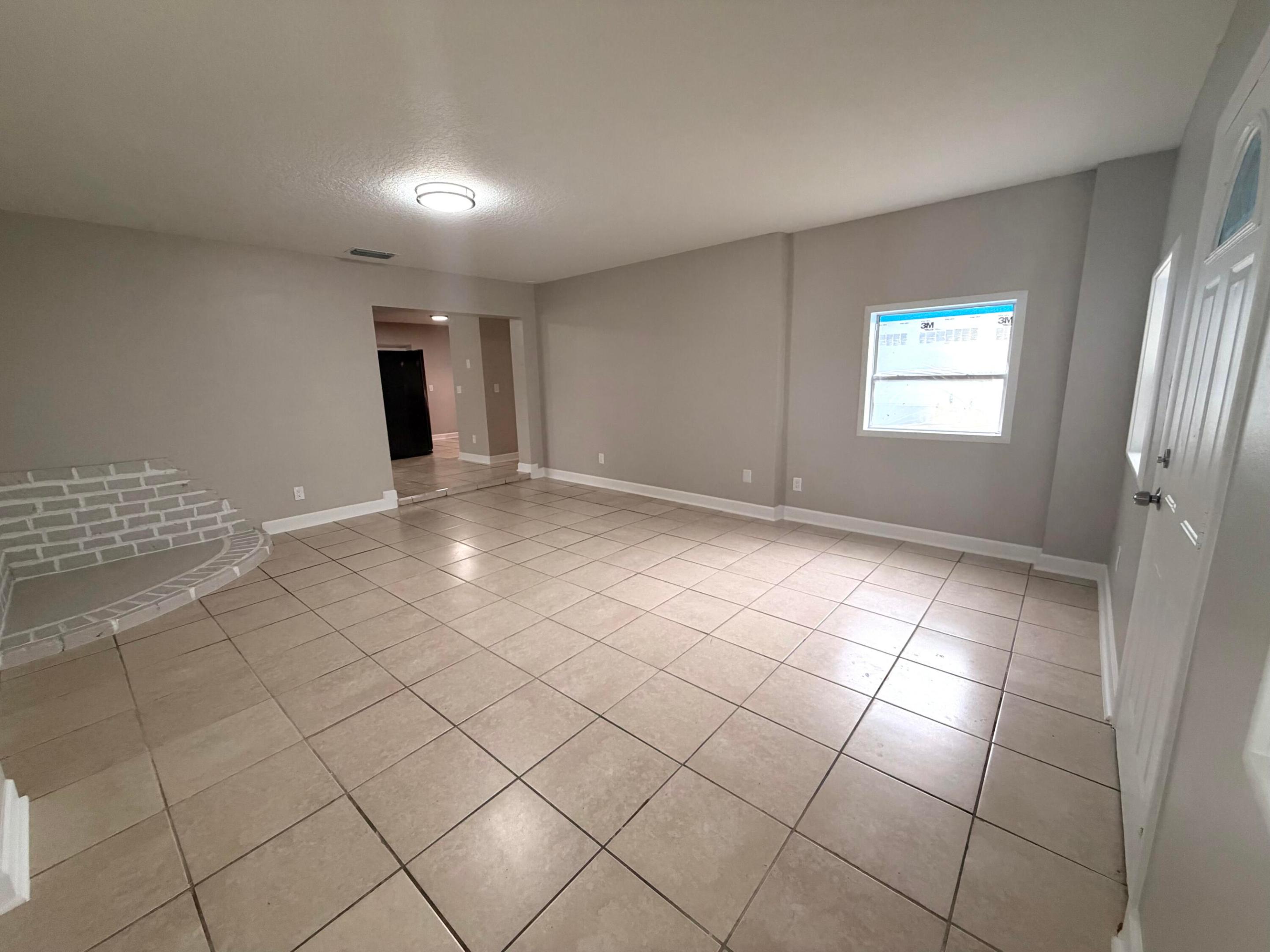 PINE TREE PARK SUBDIVISION - Residential Lease