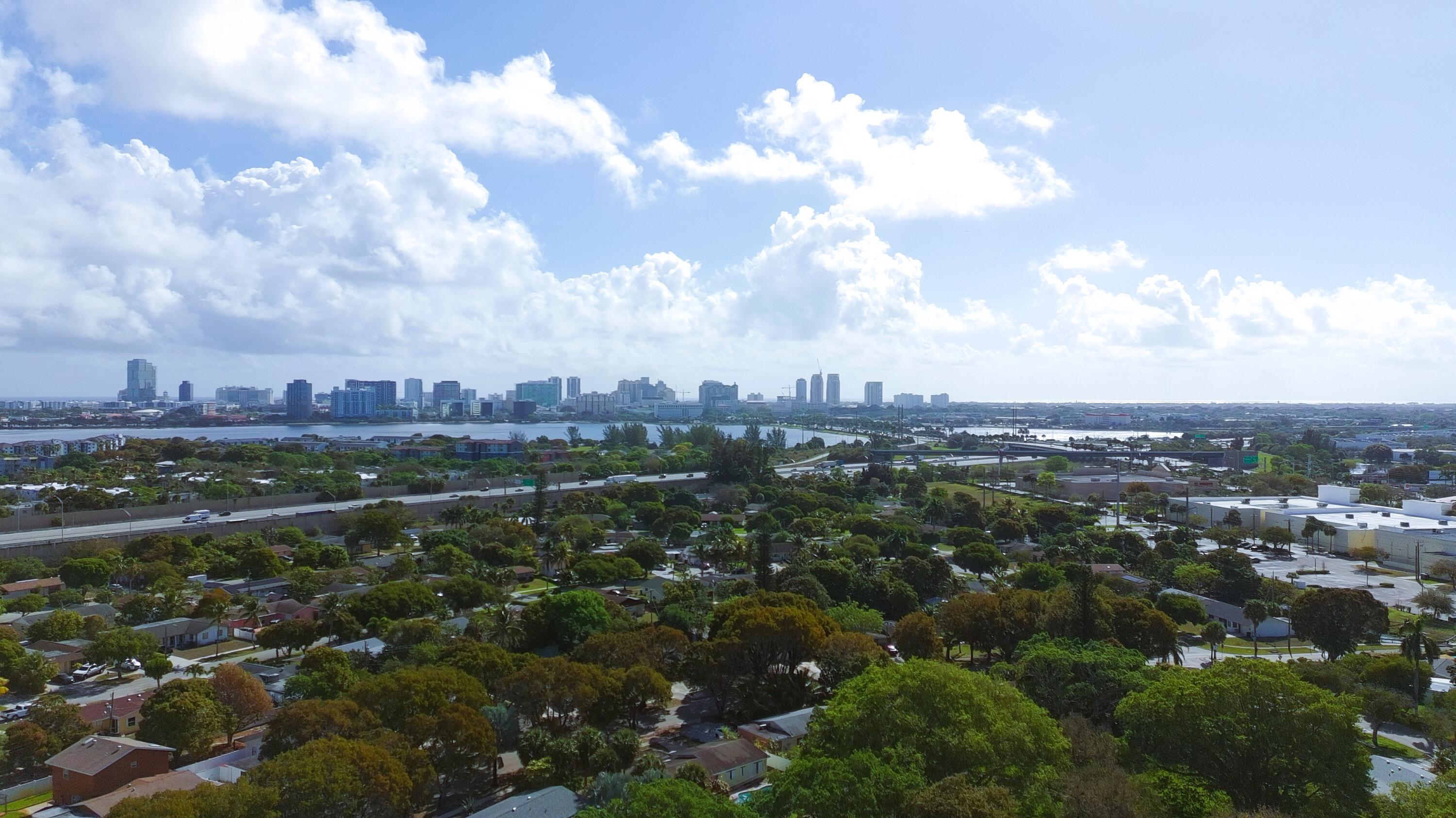 PALM BEACH LAKES SOUTH - Residential Lease