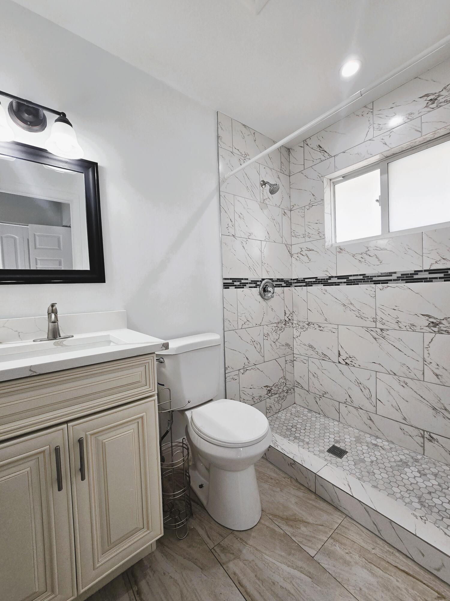 PALM BEACH LAKES SOUTH - Residential Lease