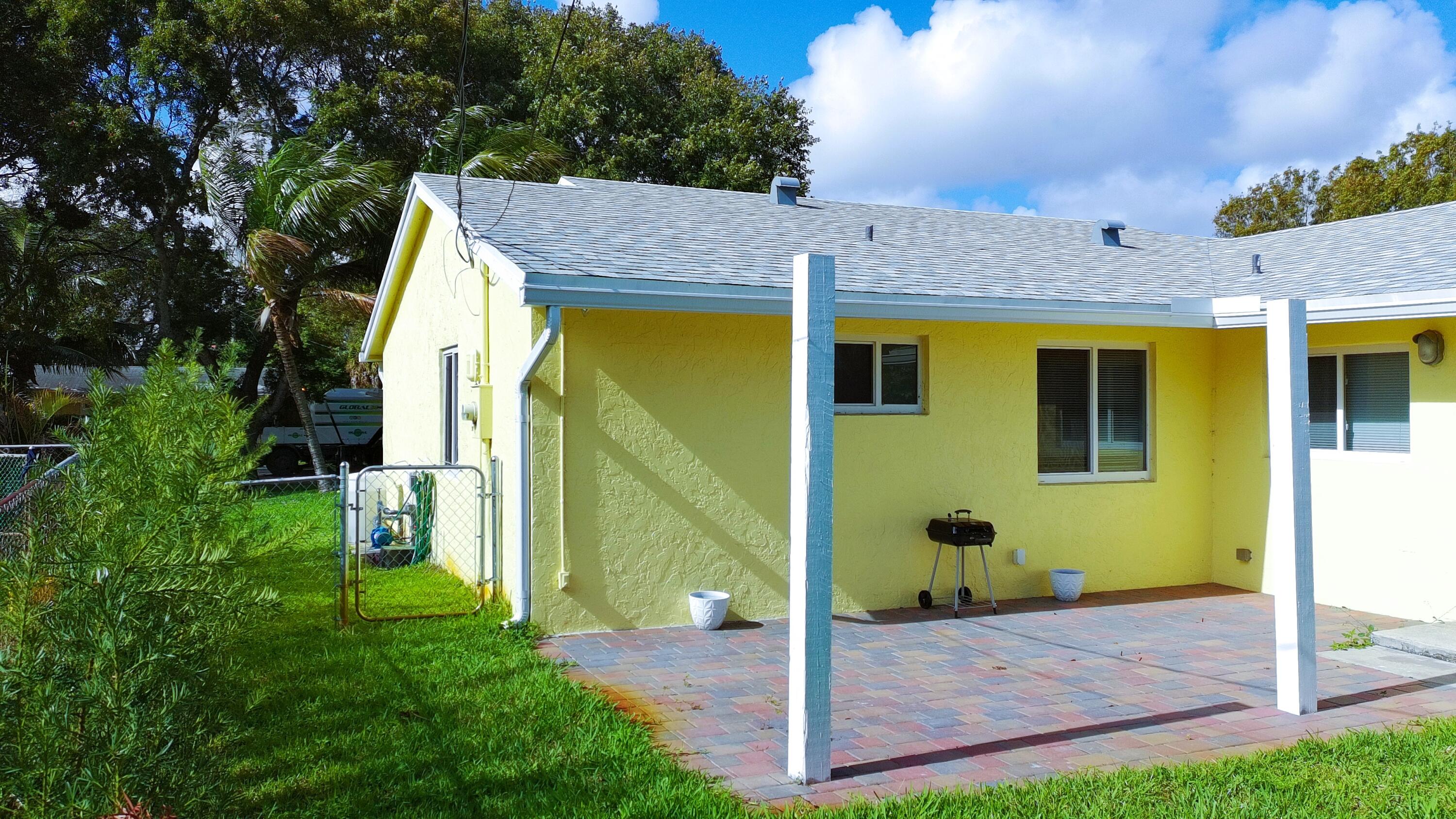 PALM BEACH LAKES SOUTH - Residential Lease