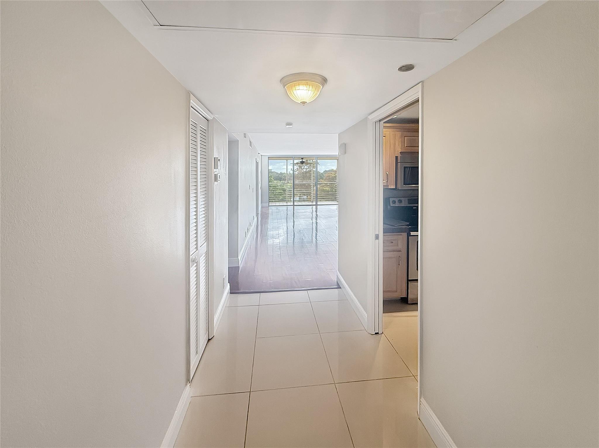 3520 Oaks Way 406