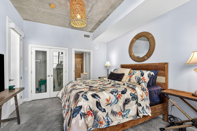 VILLA LOFTS CONDOMINIUM - Residential