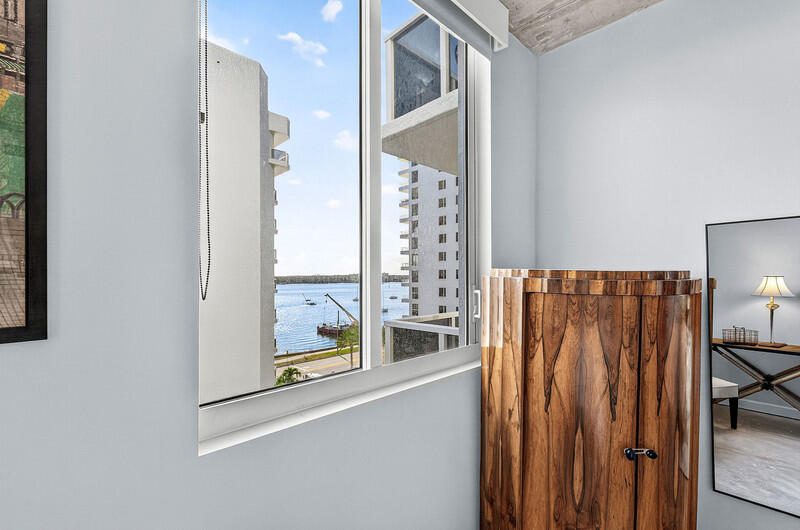 VILLA LOFTS CONDOMINIUM - Residential